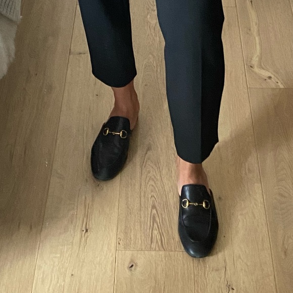 Authentic Gucci Black Leather Slippers - Picture 4 of 11
